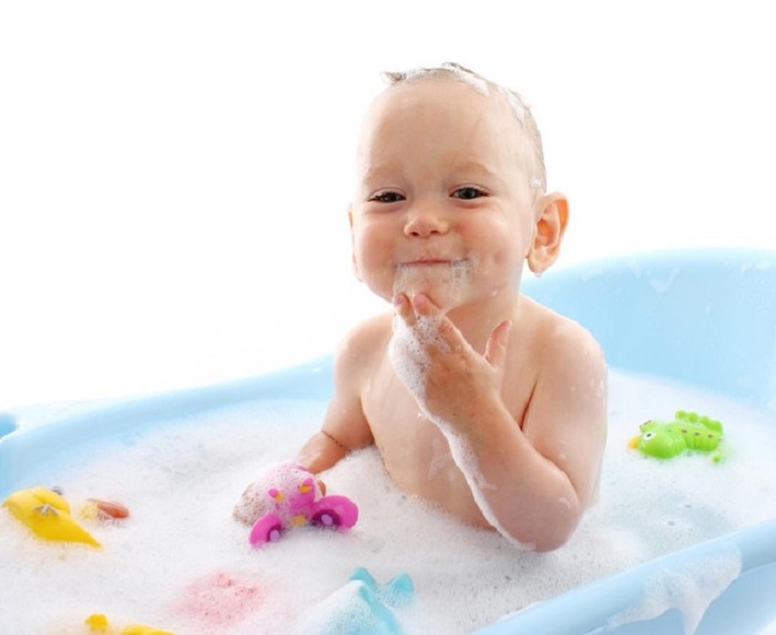 Benefits Of A Baby Bath Stand Making Bath Time Safe And Fun 3