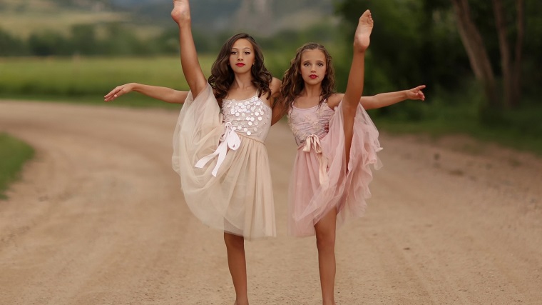 ballet-dancers