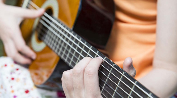 How to Choose the Right One Guitars for Kids